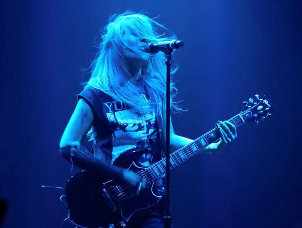 GIBSON DEBUTS CHARLOTTE SANDS AS ARTIST SPOTLIGHT MUSICIAN FOR MARCH