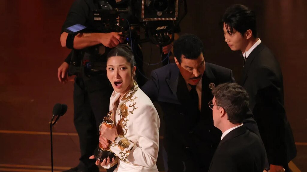 'Rude AF': KPop Demon Hunters Fans Erupt in Anger After Composer's Original Song Academy Award Speech Is Awkwardly Cut Off