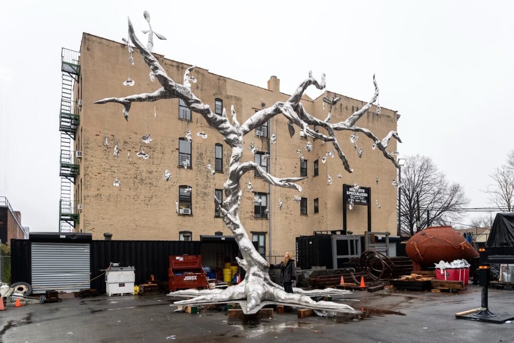 Two 30-Foot Sculptures Are Debuting Across Manhattan: See Photos