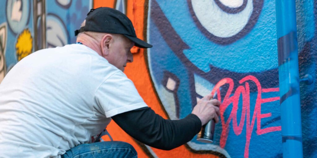 US graffiti legend brings his iconic street art to Japan