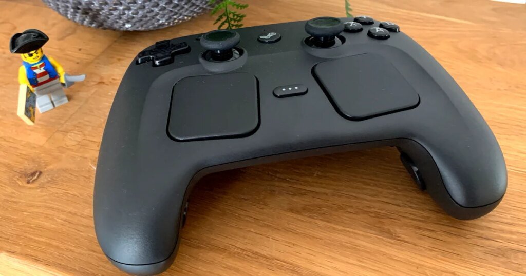After a week testing Valve's new Steam Controller, it's better in almost every way - but still a bit of a niche proposition