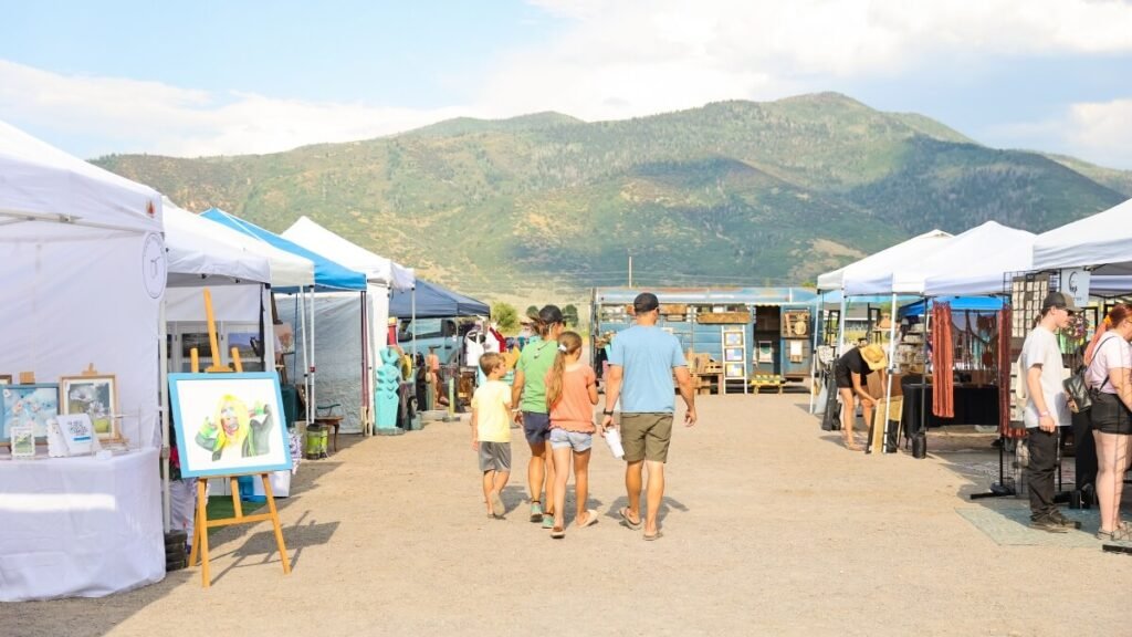 Applications open for 2026 Summit Arts Market in Oakley