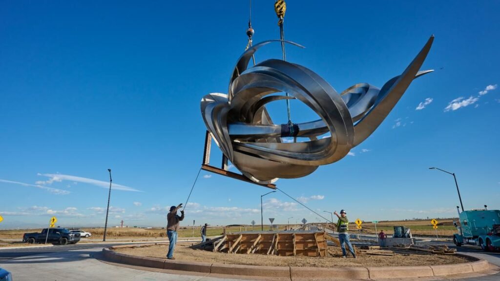 'Ethereal Bliss': 23-foot art sculpture installed in Aurora