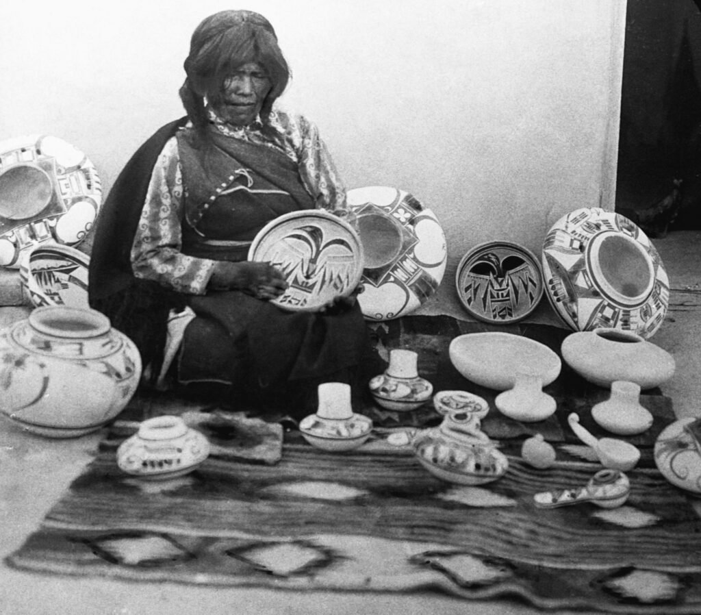 How a Hopi Potter Named Nampeyo Became a 19th-Century Art Star