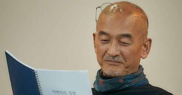 Joon-ik Lee to Direct Short-Form Live-Action Series Adaptation of Father’s Home Meal Webtoon – News Joon-ik Lee to Direct Short-Form Live-Action Series Adaptation of Father's Home Meal Webtoon - News