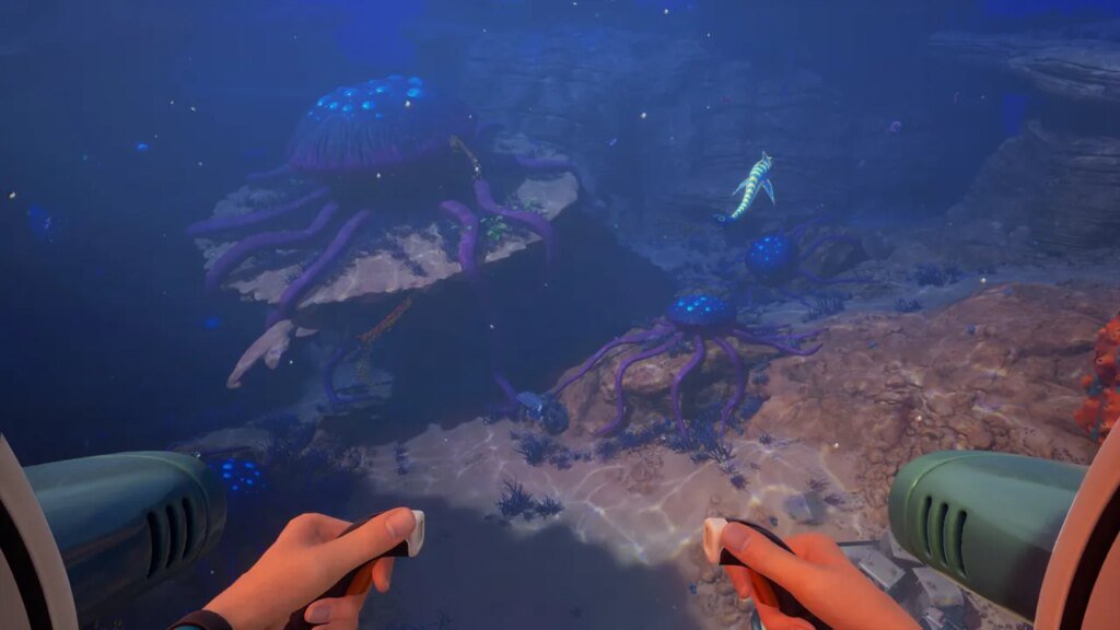 Subnautica 2 Players Work Out Ways to Defend Themselves From Predatory Fish