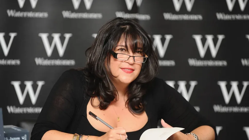 Bestselling Romance Author Known For All Things Spice Announces First Book Since 2023