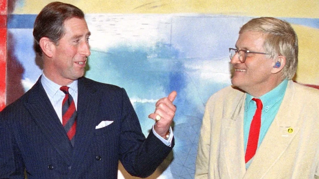 King leads tributes to 'giant of the art world' David Hockney